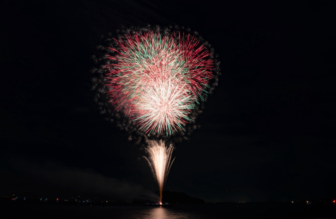 よこすか開国花火大会2024