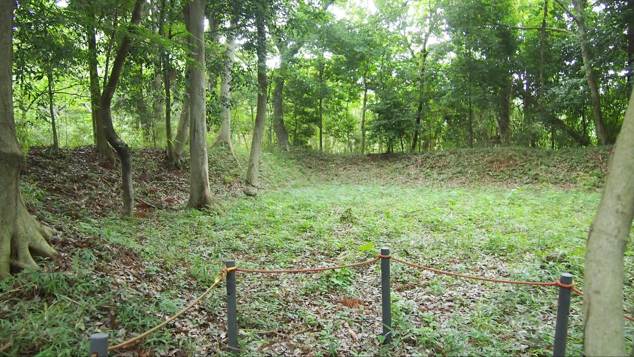 こんぶくろ池自然博物公園　掩体壕跡