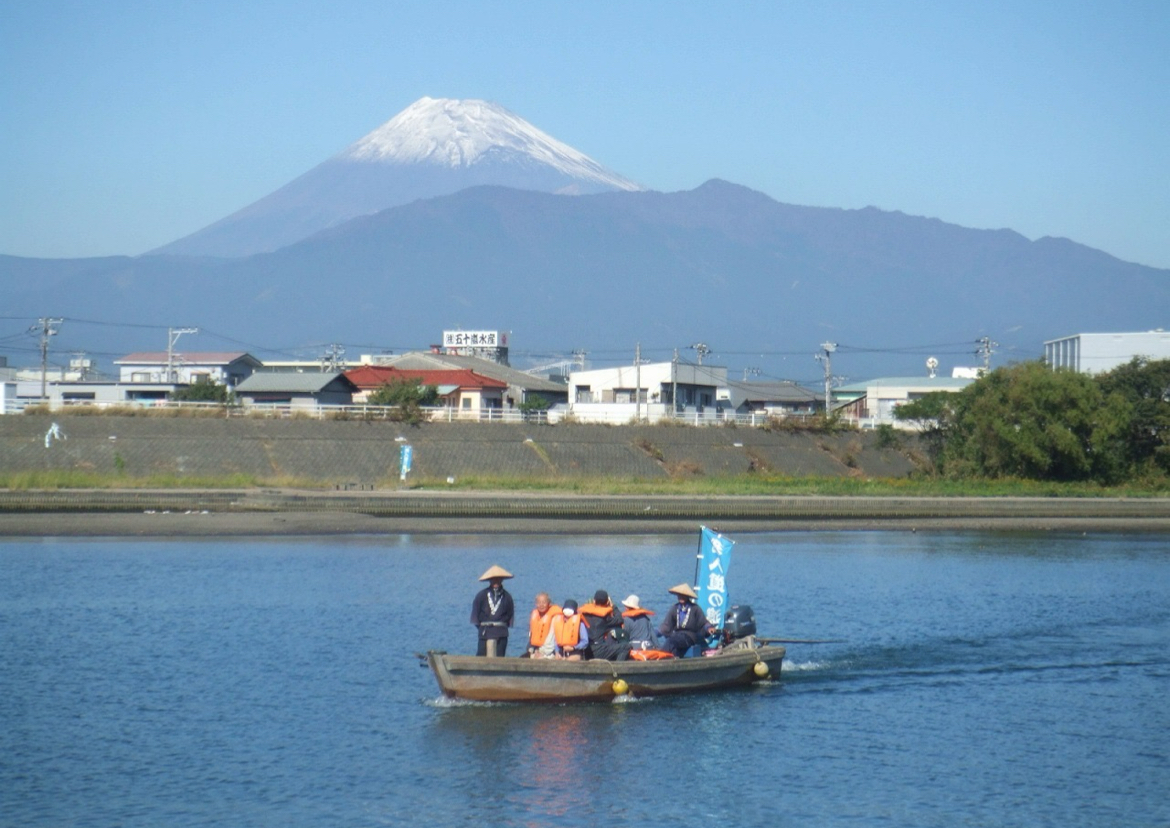我入道の渡し船_富士山