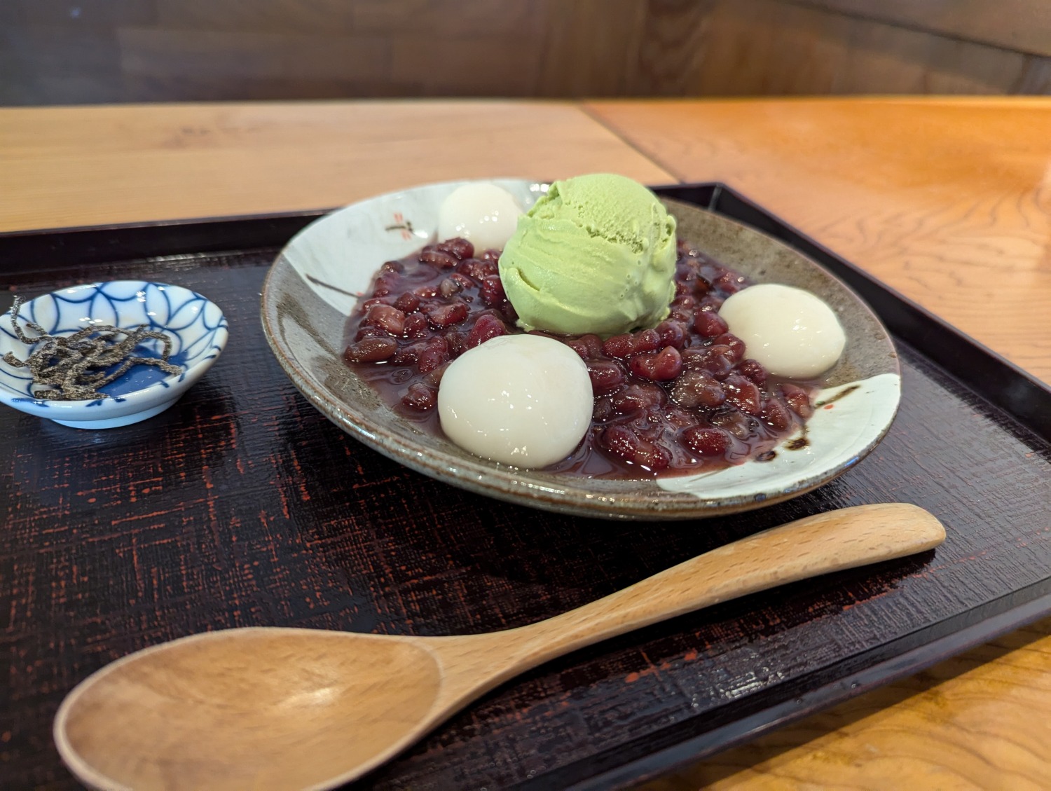 江の島和スイーツ　白玉ぜんざい１
