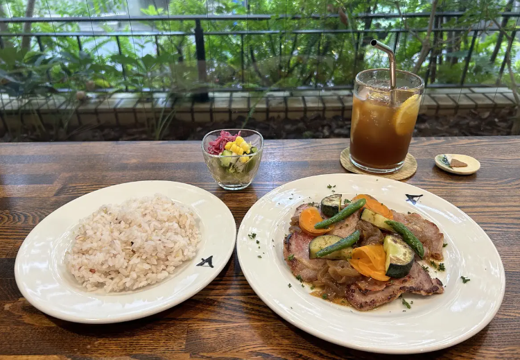 すずの木カフェ