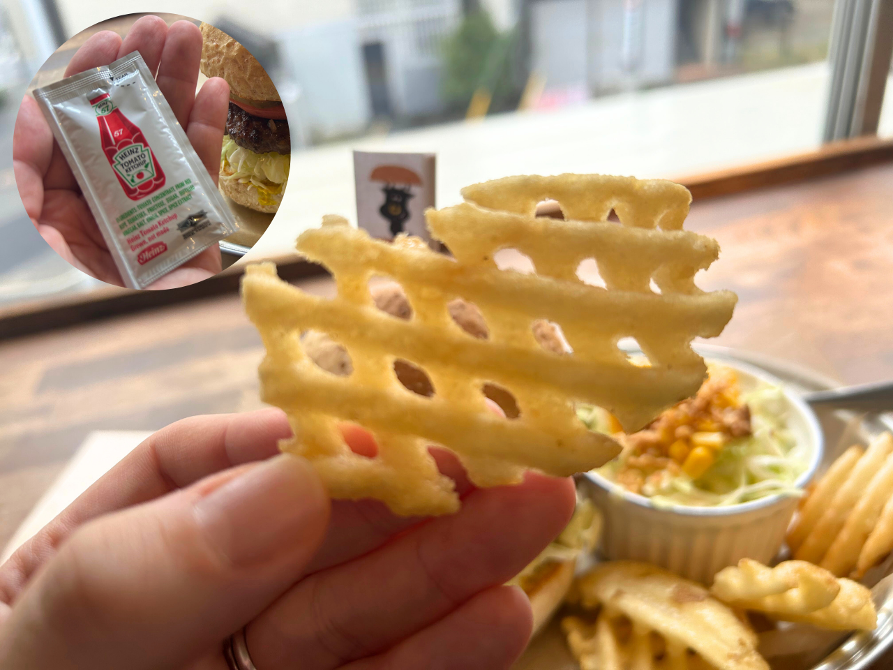 ヤチクロバーガーのサイドメニュー