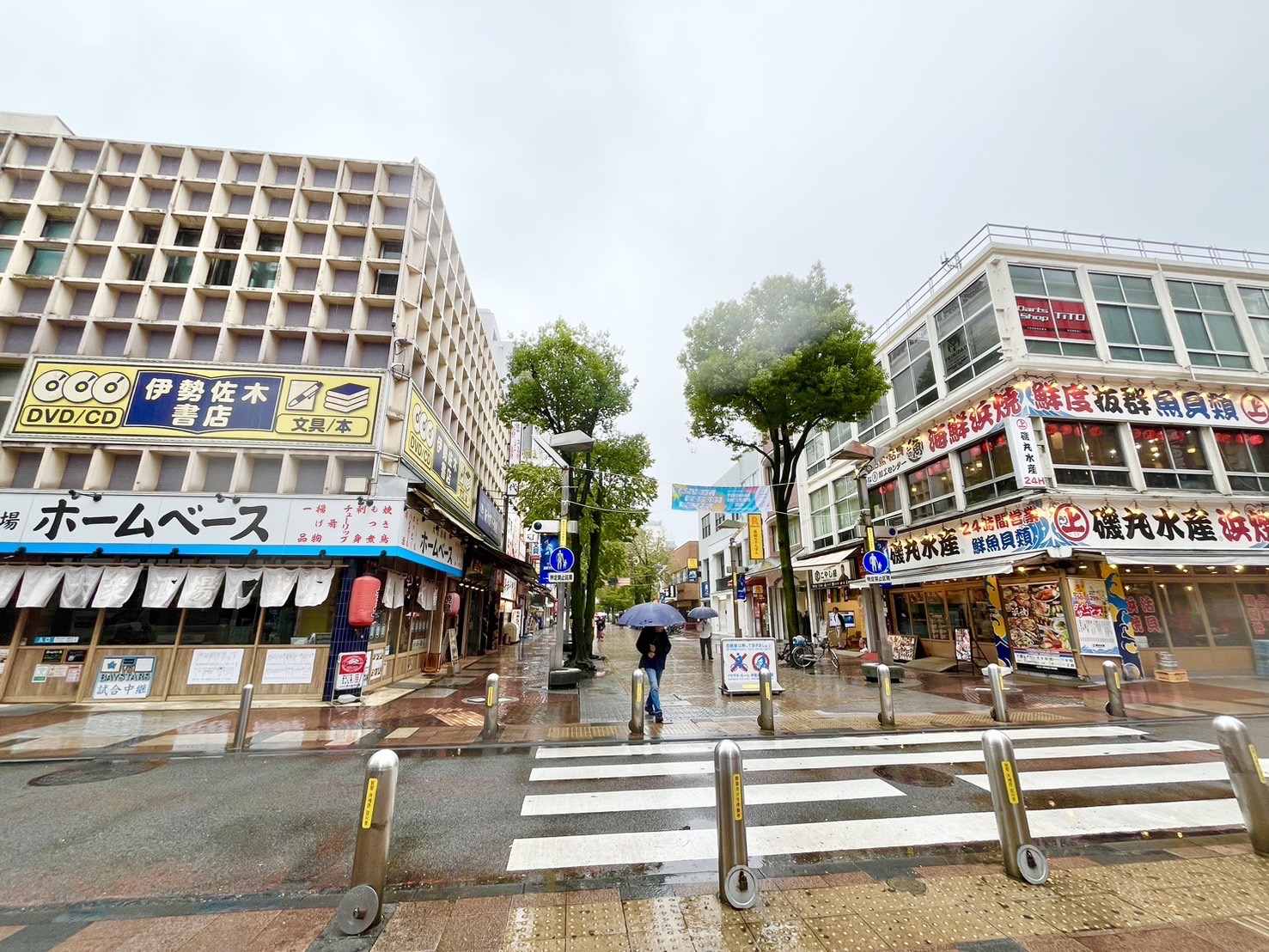 イセザキ・モール2丁目の入口
