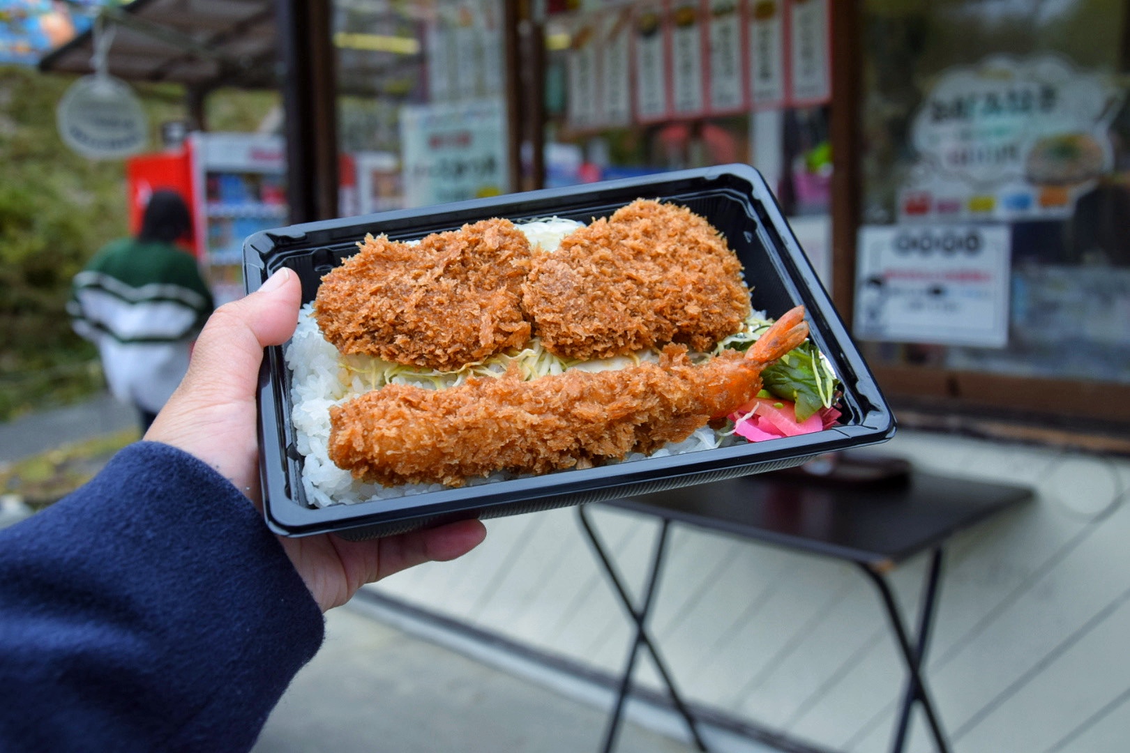 アースケア桐生が岡遊園地_売店_ぶうえび丼