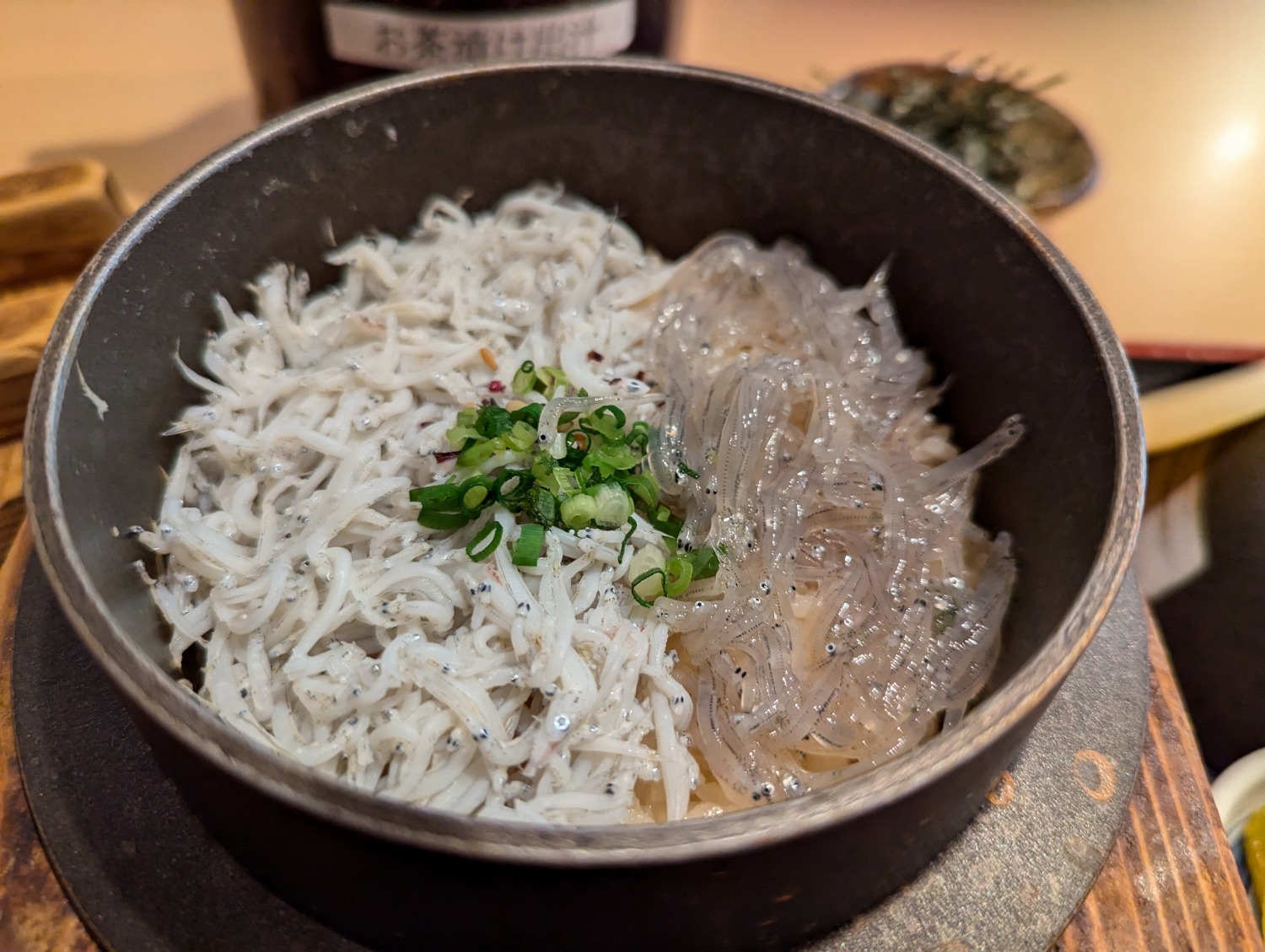 鎌倉かまよか　しらす丼