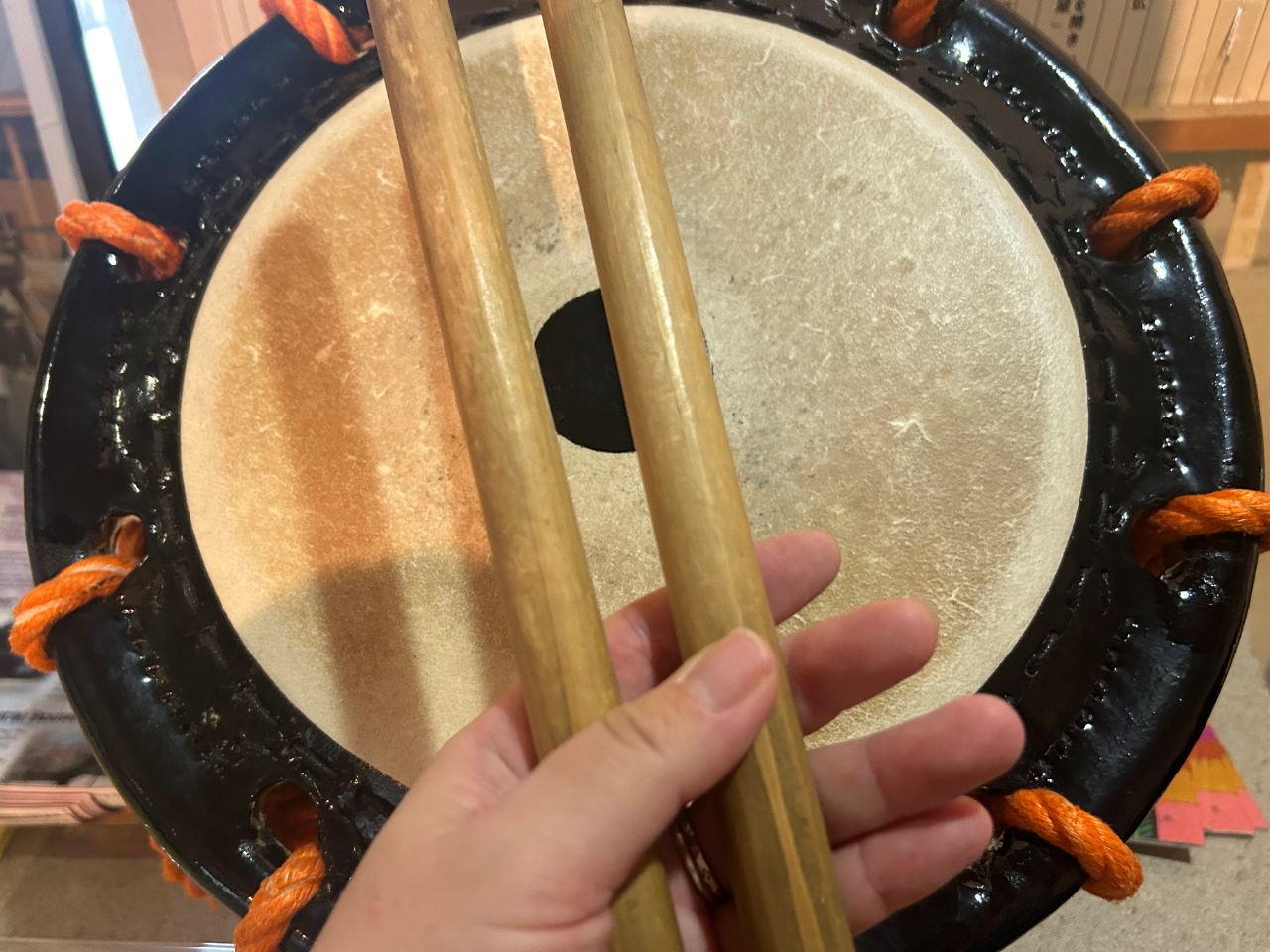 千葉佐倉藩主、黒い額縁 約160センチ 佐倉新町おはやし館」で発見！江戸時代から続く佐倉の秋祭りと伝統の