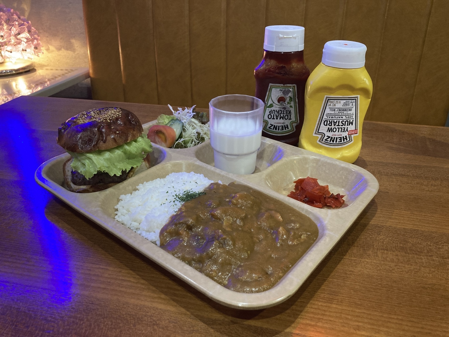 どぶ板食堂PERRY