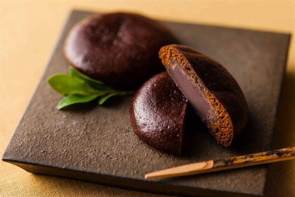 黒麦まんじゅう