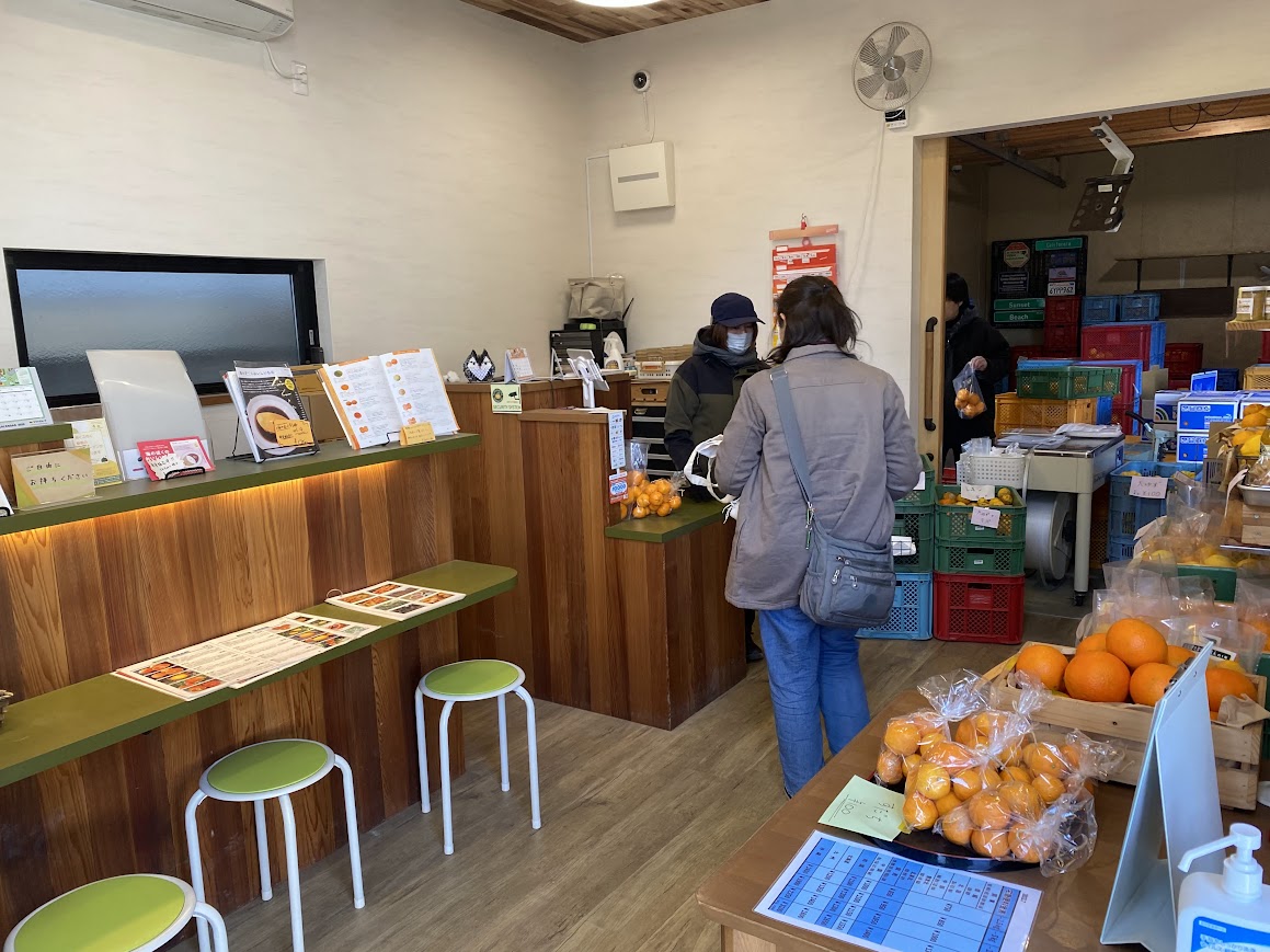 ひじかたかんきつえん販売風景