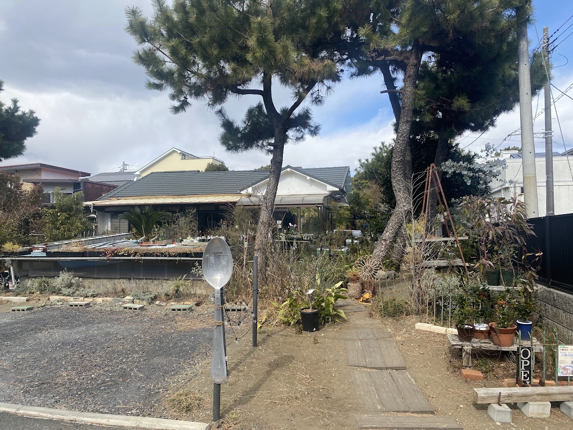 大磯花帆槻の駐車場