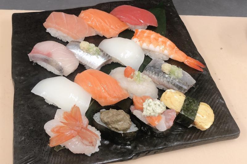 海天すし朝得握り