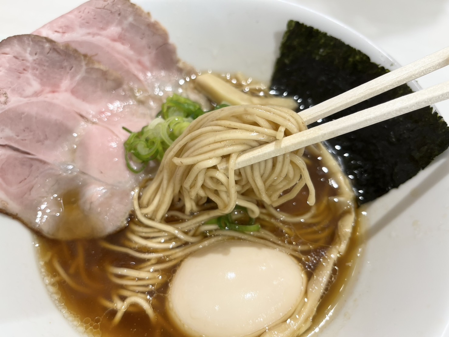 特製醤油ラーメンのアップ