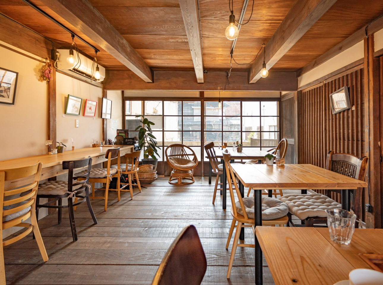 カフェロンポワン_店内