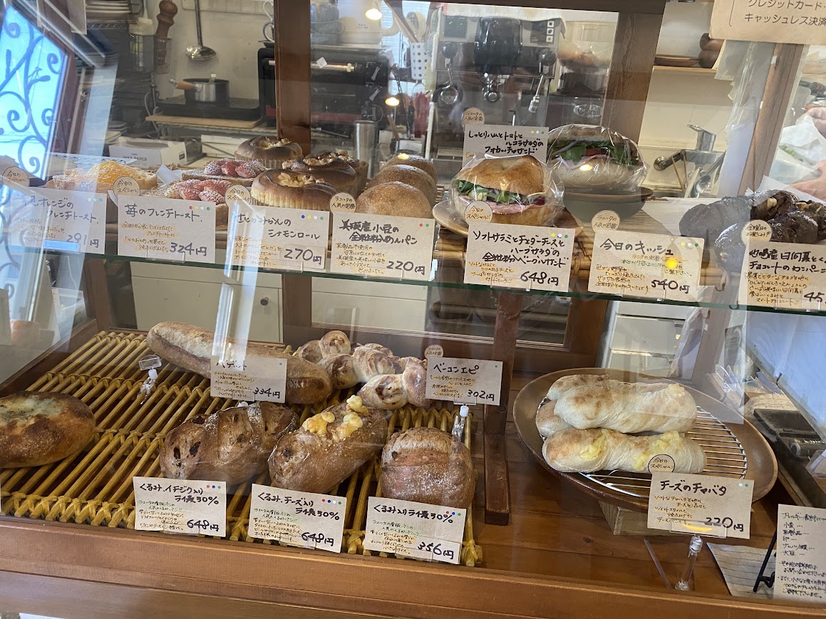 ラコルタベーカリーのショーケース