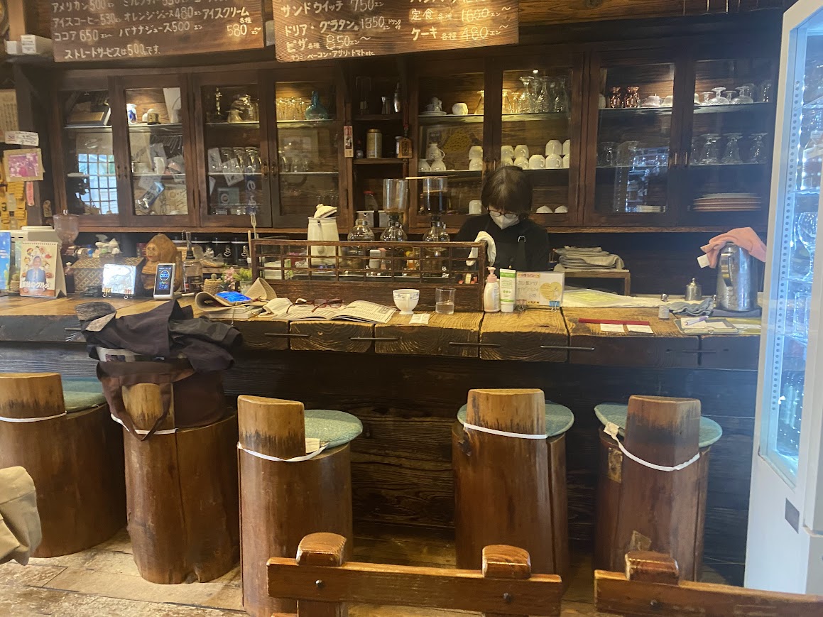 山小屋の中の様子