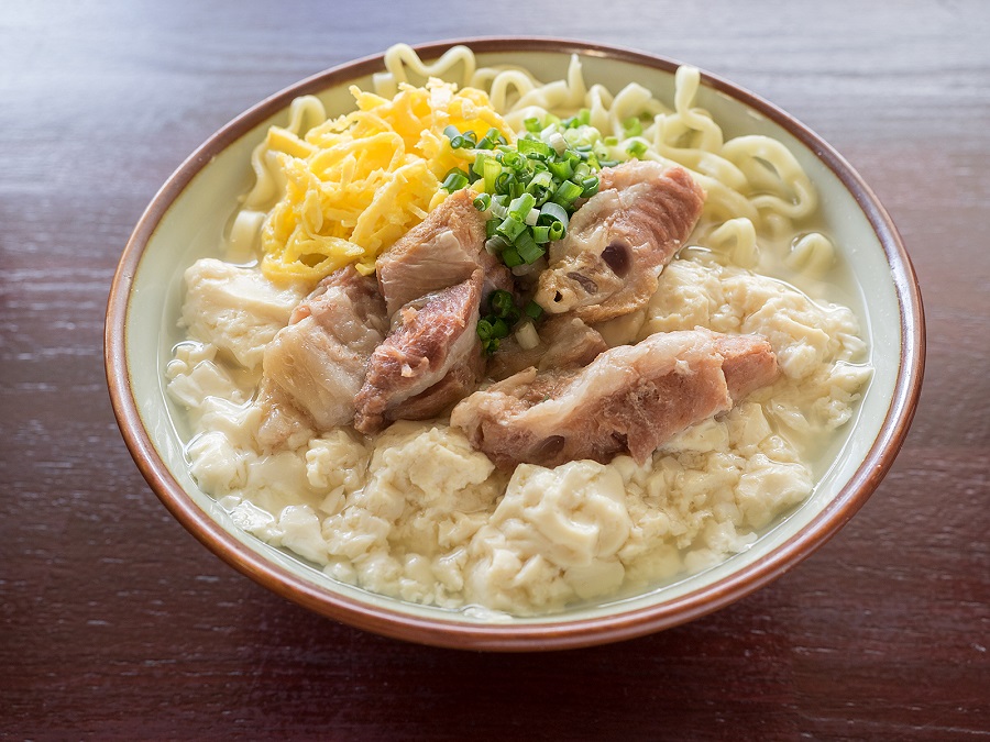 【保存版】地元で人気の沖縄そば10選!うちなんちゅに愛される名店揃い