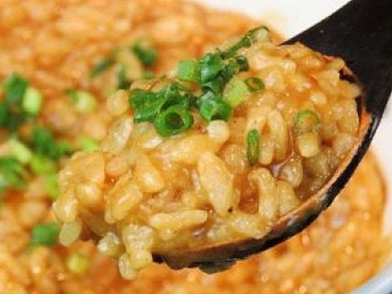 ぎゅっと博多ブランド鶏の旨味が味わえる「水炊き 凡」