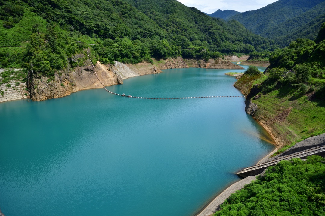 奥四万湖