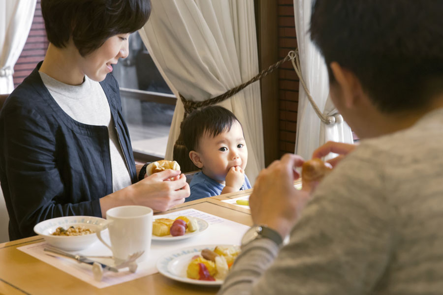 子連れ　食事