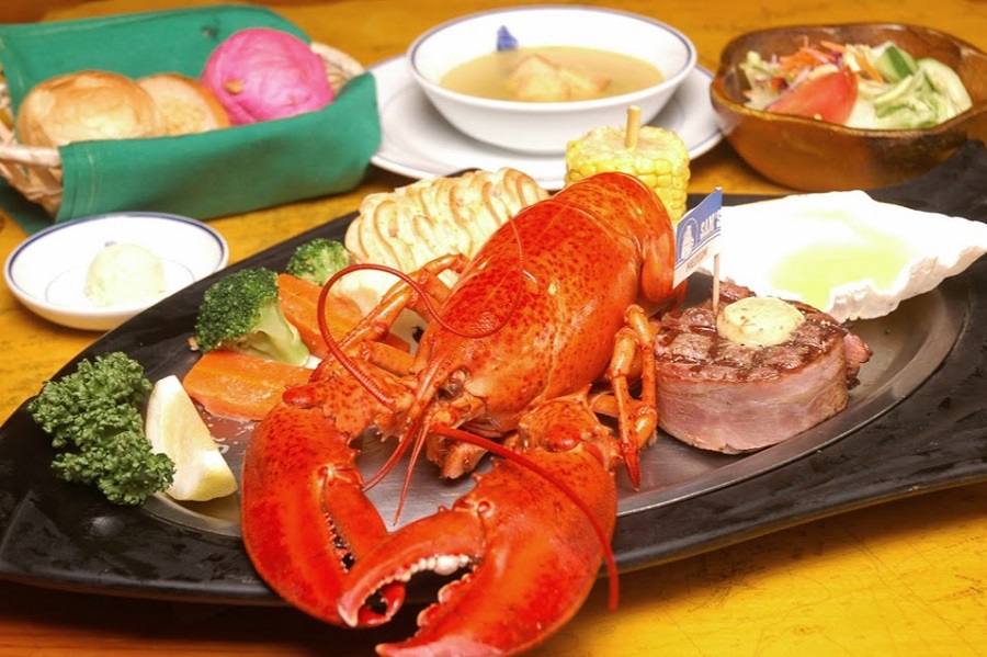 サムズバイザシー那覇店