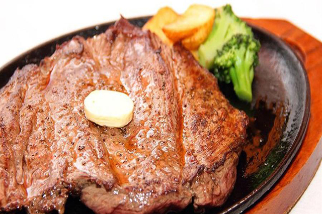 沖縄で絶品ステーキを食べるならココ!おすすめ21選をエリア別に紹介