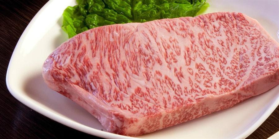 本格炭火焼肉　琉球の牛　ステーキ