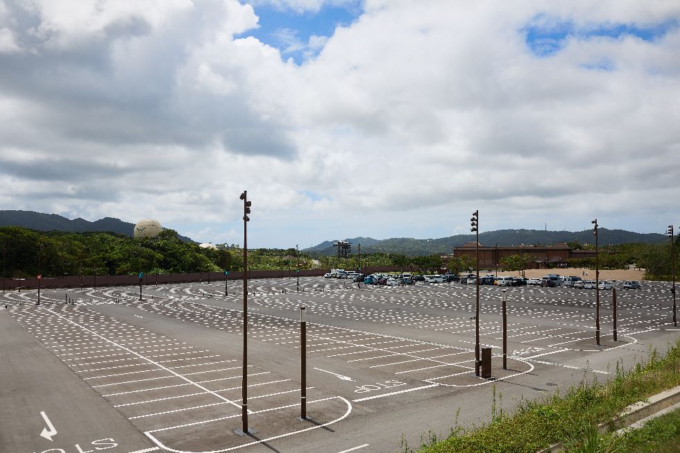JUNGLIA沖縄の駐車場