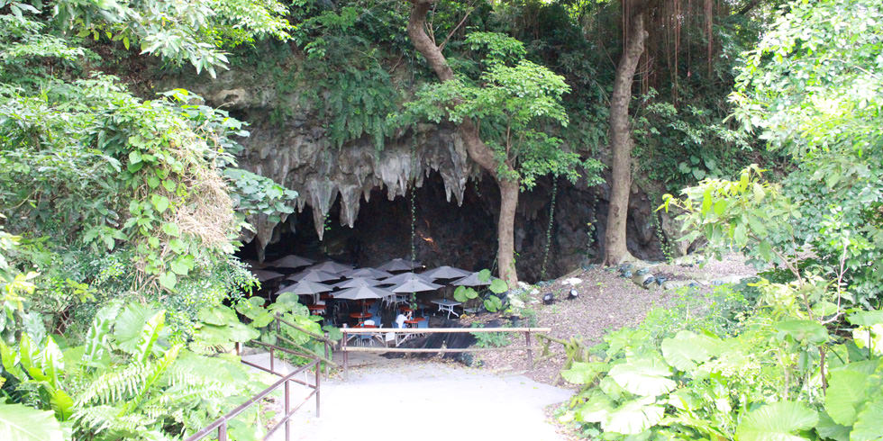 CAVE CAFE