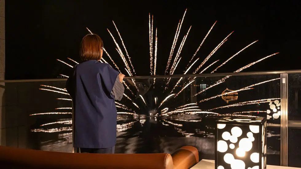 洞爺湖ロングラン花火大会を見るならここ!