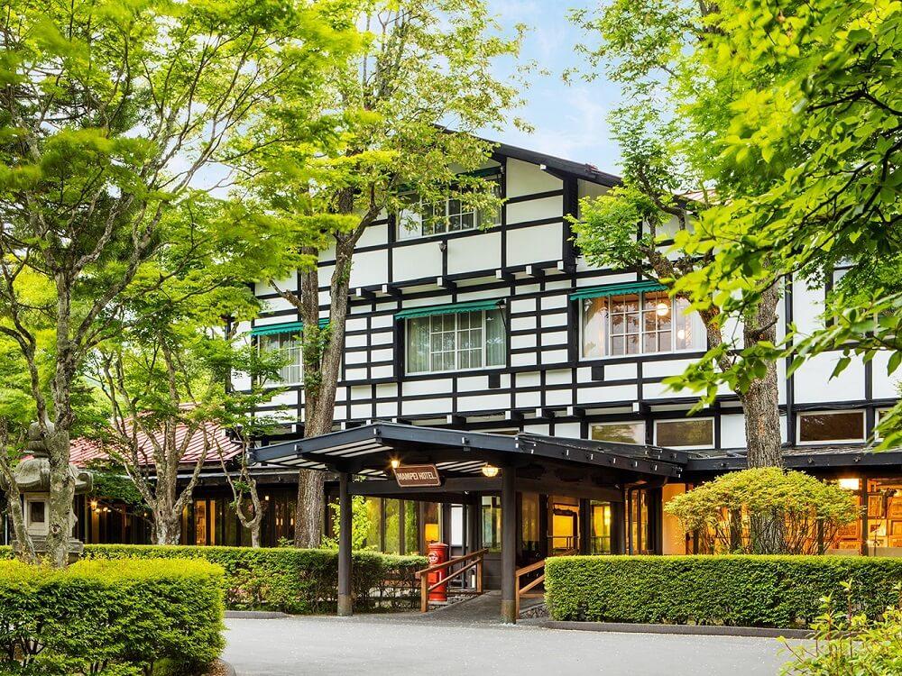 万平ホテル