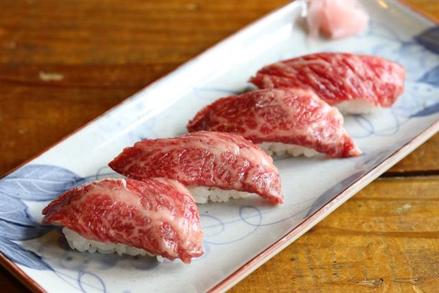 石垣島　まぐろ専門居酒屋 ひとし 本店