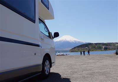キャンピングカーで山中湖