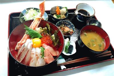 「小倉旦過 みらく」の特製海鮮丼