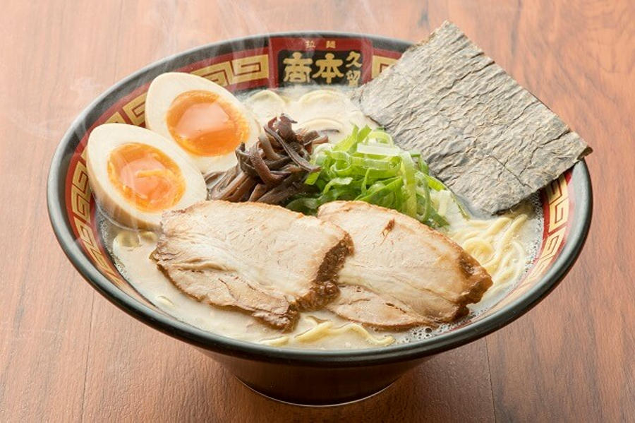 100%国産豚骨で煮込んだうまみが濃厚な豚骨ラーメン 100%国産豚骨で煮込んだうまみが濃厚な豚骨ラーメン