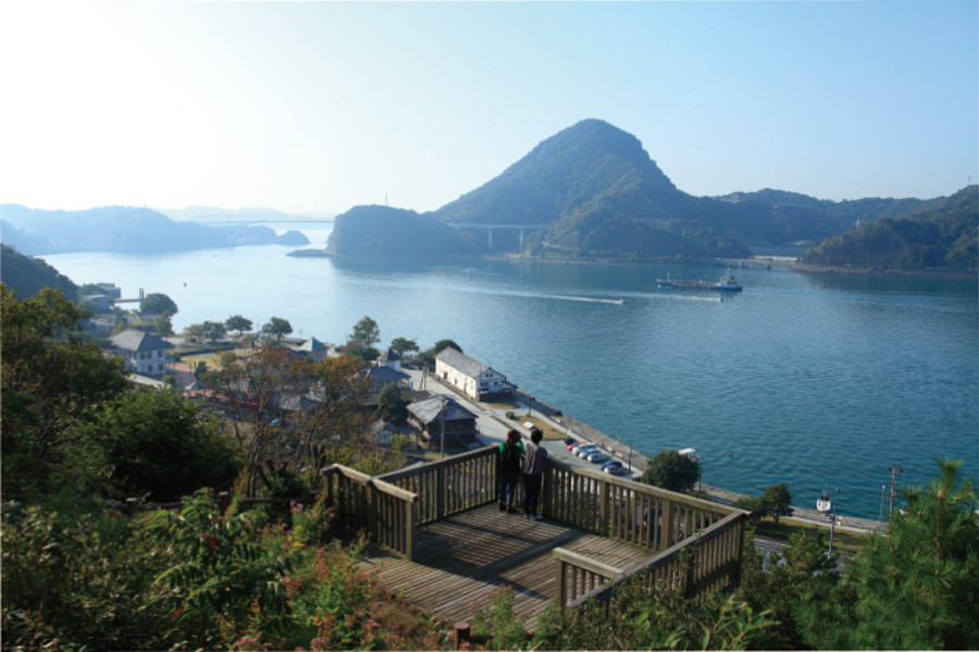 刻々と表情を変える海や港を望む「三角西港展望所」 刻々と表情を変える海や港を望む「三角西港展望所」