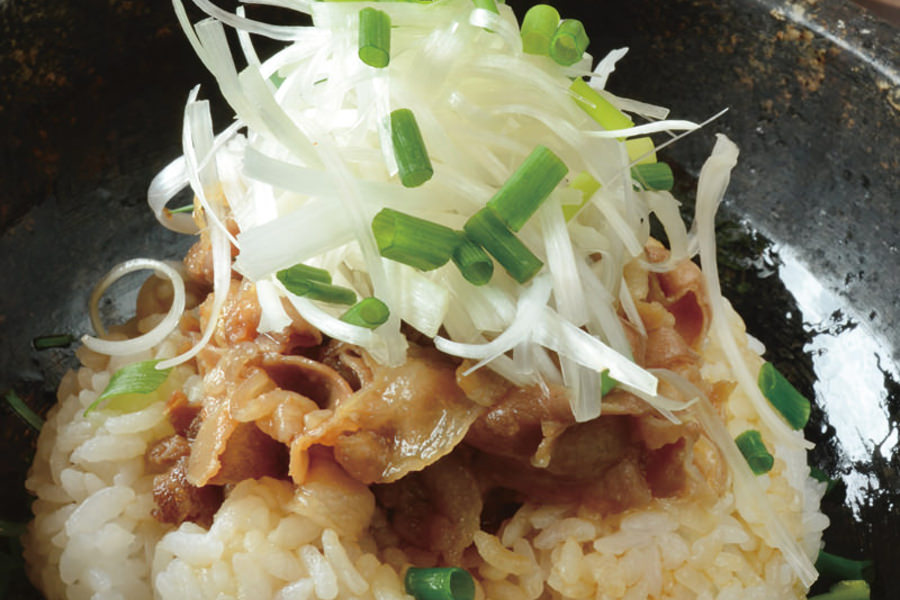 霧島の食材を使ったご当地どんぶり「きりしまんま」 霧島の食材を使ったご当地どんぶり「きりしまんま」