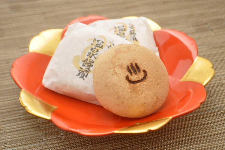 無添加にこだわった素朴な味わい秋山製菓舗の温泉饅頭 無添加にこだわった素朴な味わい秋山製菓舗の温泉饅頭
