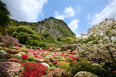 武雄鍋島家ゆかりの15万坪の大庭園、「御船山楽園」
