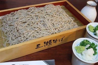 平日でも客足の絶えない三瀬のそばの元祖「三瀬そば」