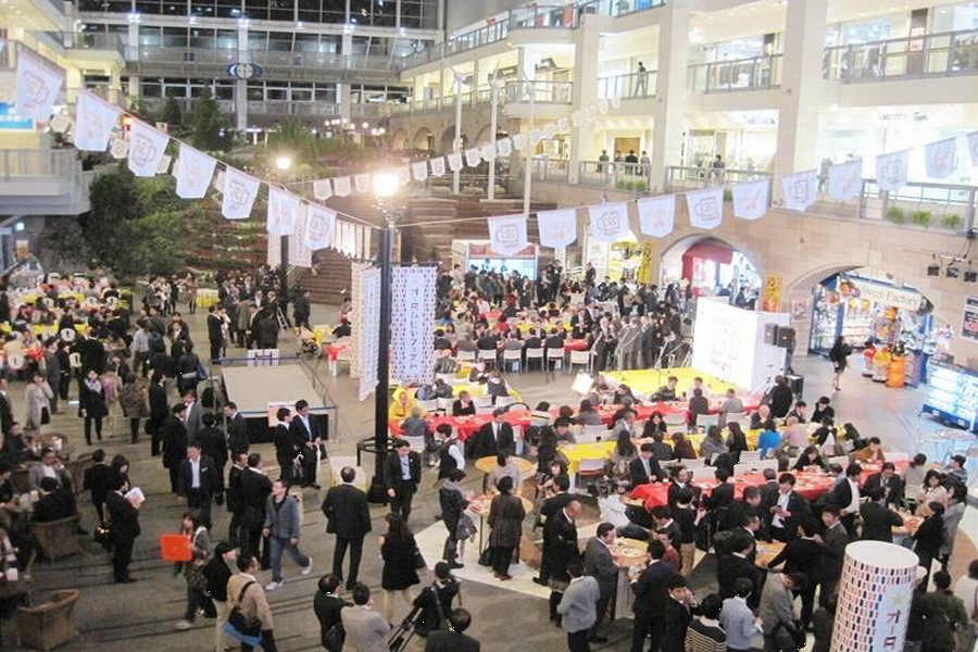 舞台となるのは、「開拓使麦酒醸造所」の跡地であるサッポロファクトリー