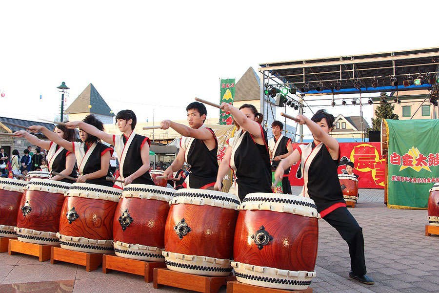 美瑛町の伝統芸能、「白金太鼓」の演奏 丘のまちフェスティバル どかんと農業まつり
