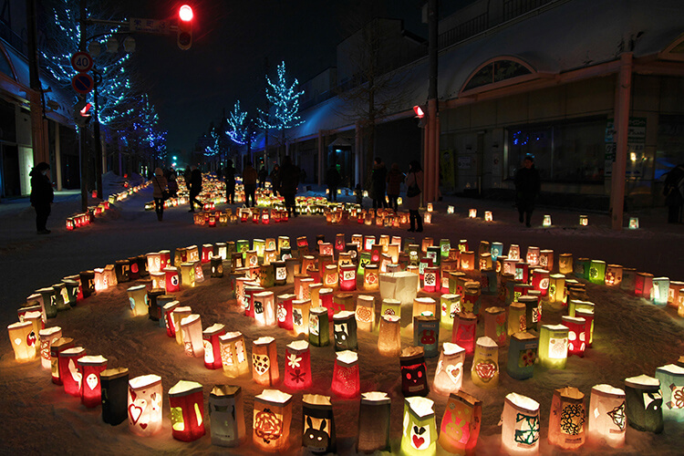 ロウソクが灯る3時間、街が優しい光で包まれる ※2017年フォトコンテスト優秀賞作品 たきかわ紙袋ランターンフェスティバル