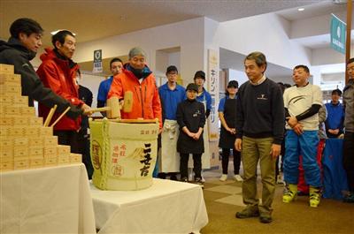 鏡割り・餅つき