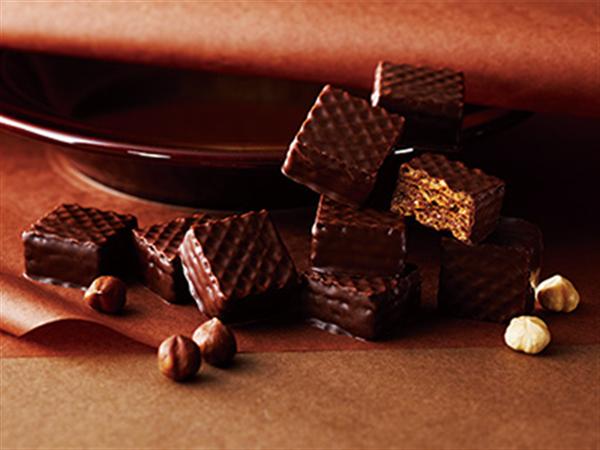 カカオの風味香る大人のウエハース
写真提供:株式会社ロイズコンフェクト ロイズ ウエハース