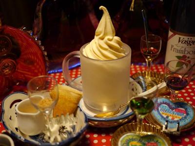 カクテルアイスクリーム　BAR　HOKKAIDOミルク村
