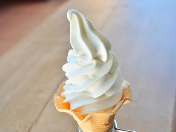 「摩周湖のアイス」のソフトクリーム 「摩周湖のアイス」のソフトクリーム