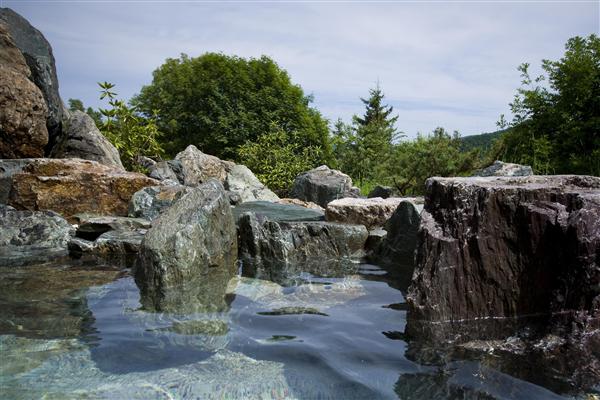網走湖の湖畔に広がる網走湖畔温泉(写真提供:網走市) 網走湖畔温泉