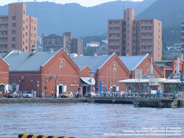 函館の街をつくる 赤レンガ倉庫群 早朝の赤レンガ倉庫