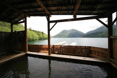 然別湖畔温泉