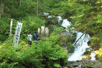 白金不動の滝